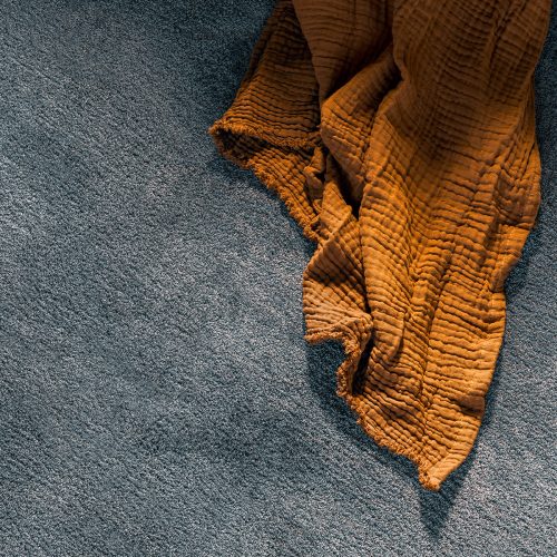 Silky Lush padlószőnyeg 79 kék 4 m