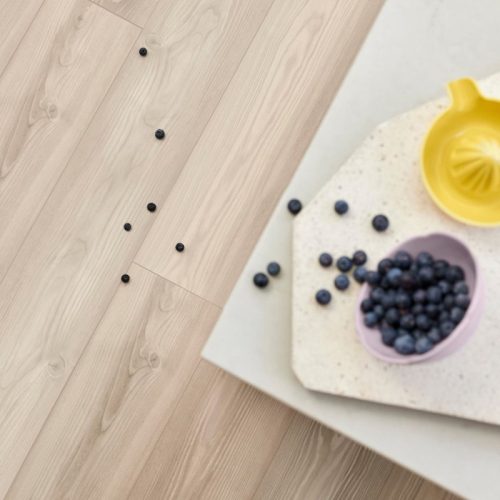 Ocean vízálló laminált padló B8523 Ragnar Light Sand 8 mm