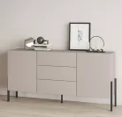 Jukon két ajtós, három fiókos komód (24KSND43) - kasmír