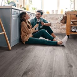 Organic Classic vízálló laminált padló K395 Tornado tölgy 8 mm Organic Classic vízálló laminált padló K395 Tornado tölgy 8 mm